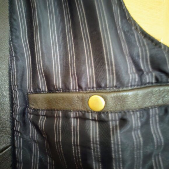 Full Grain Genuine Leather Vest Inspired by John Wayne - Picture 2 of 6